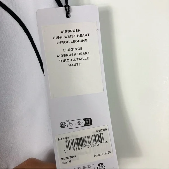 NWT Brand New ALO Airbrush High-Waist Heart Throb Leggings White Black Medium - Picture 12 of 14
